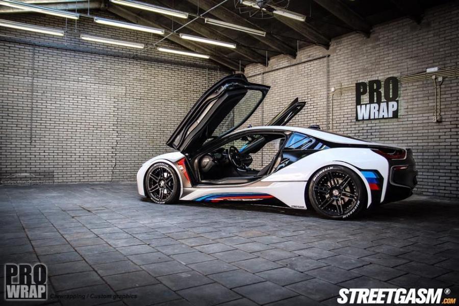  BMW i8 MHi8 by Manhart Racing 2016 года  (фото 5 из 12)